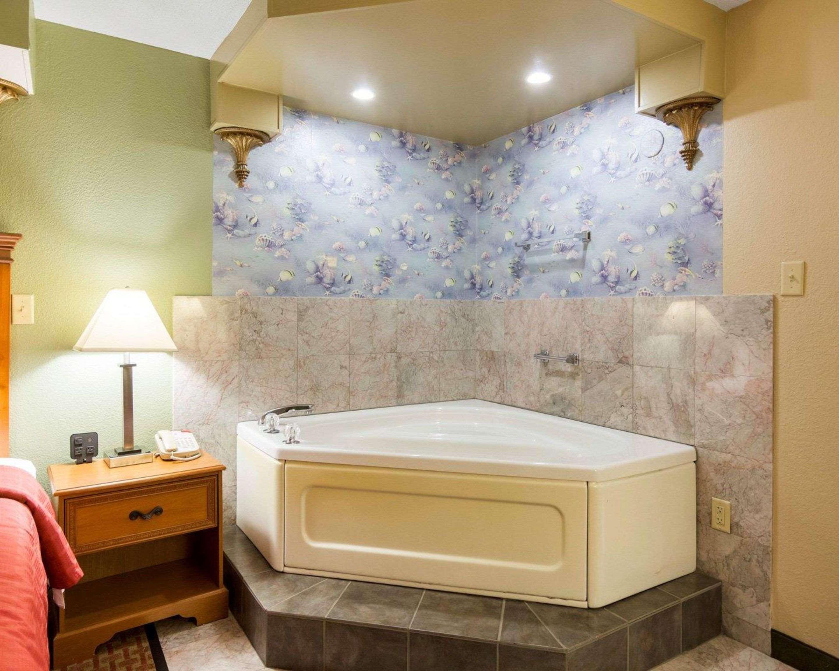 Quality Inn South Hill I-85 Екстериор снимка