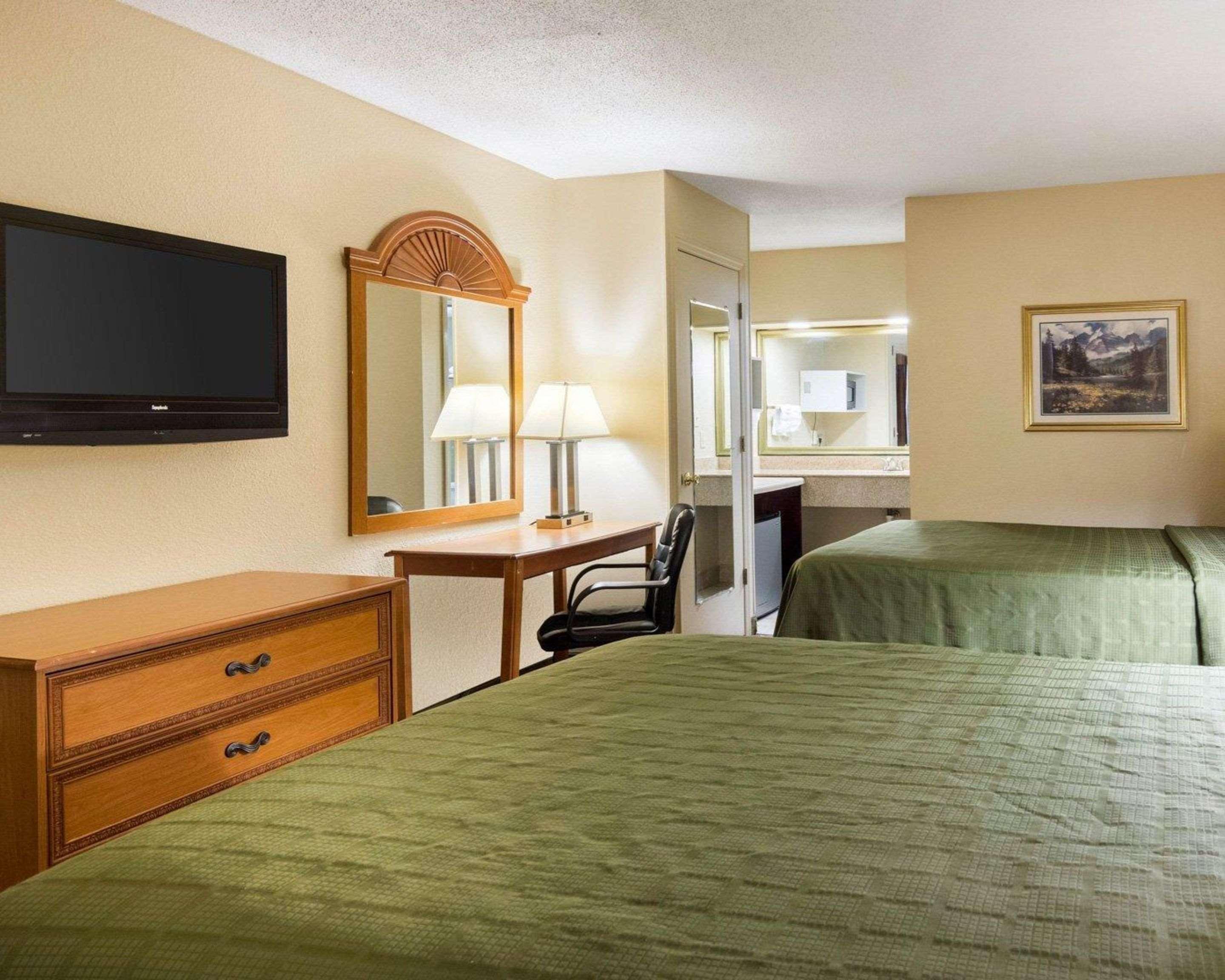 Quality Inn South Hill I-85 Екстериор снимка