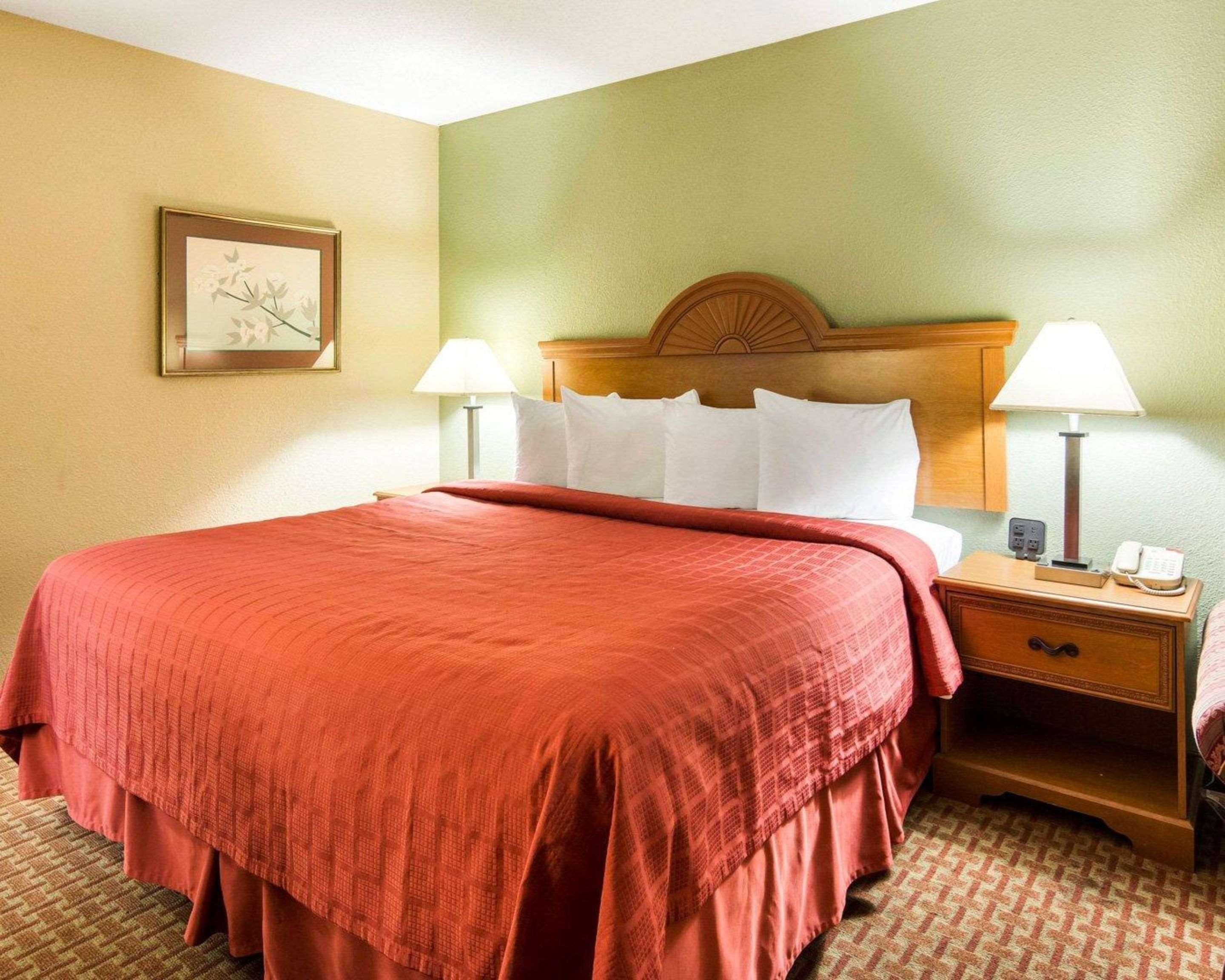 Quality Inn South Hill I-85 Екстериор снимка