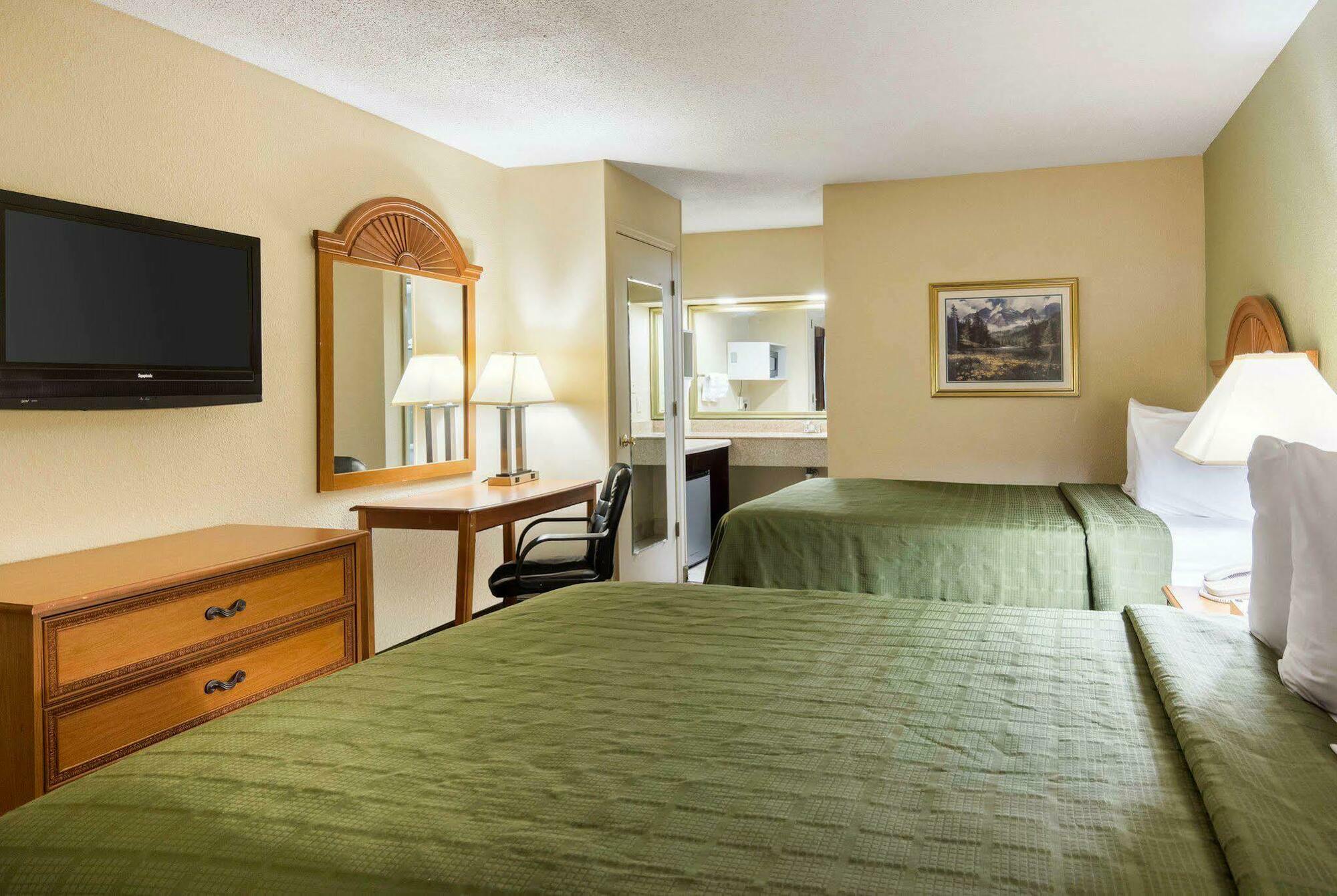 Quality Inn South Hill I-85 Екстериор снимка