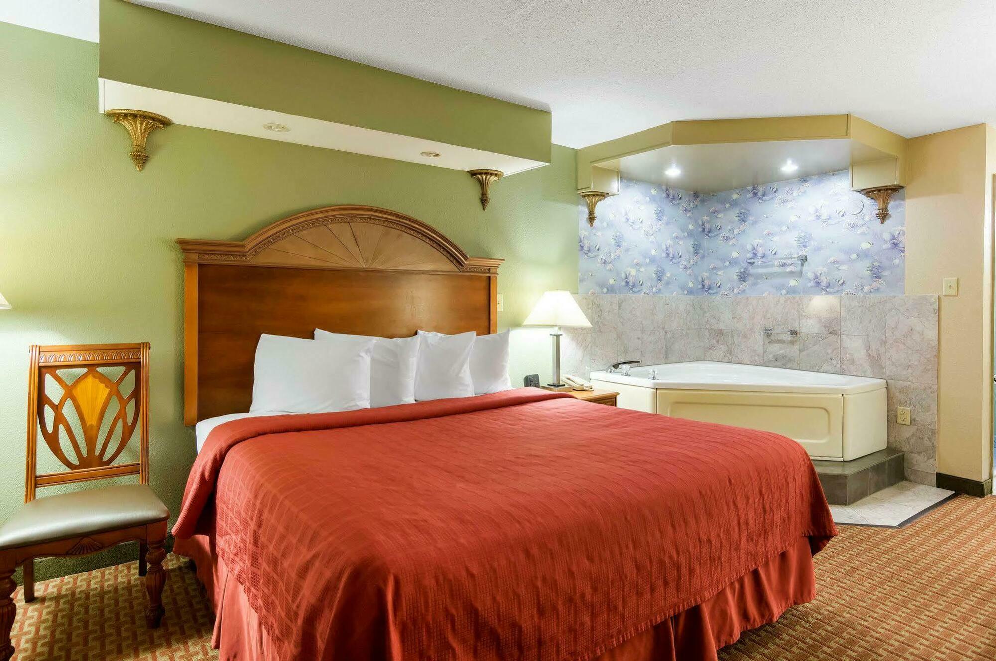 Quality Inn South Hill I-85 Екстериор снимка